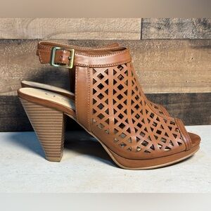 CL Chinese Laundry Brown Leather Slingback Block Heels Sandals Size 10 AB 182